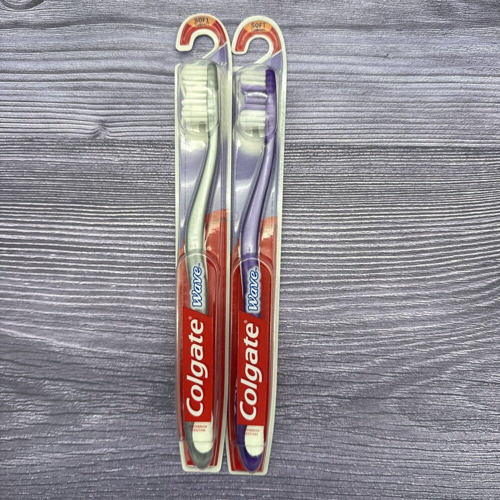 2 LOT Colgate Wave Comfort Fit Compact Head Soft Toothbrush Curved Bristles